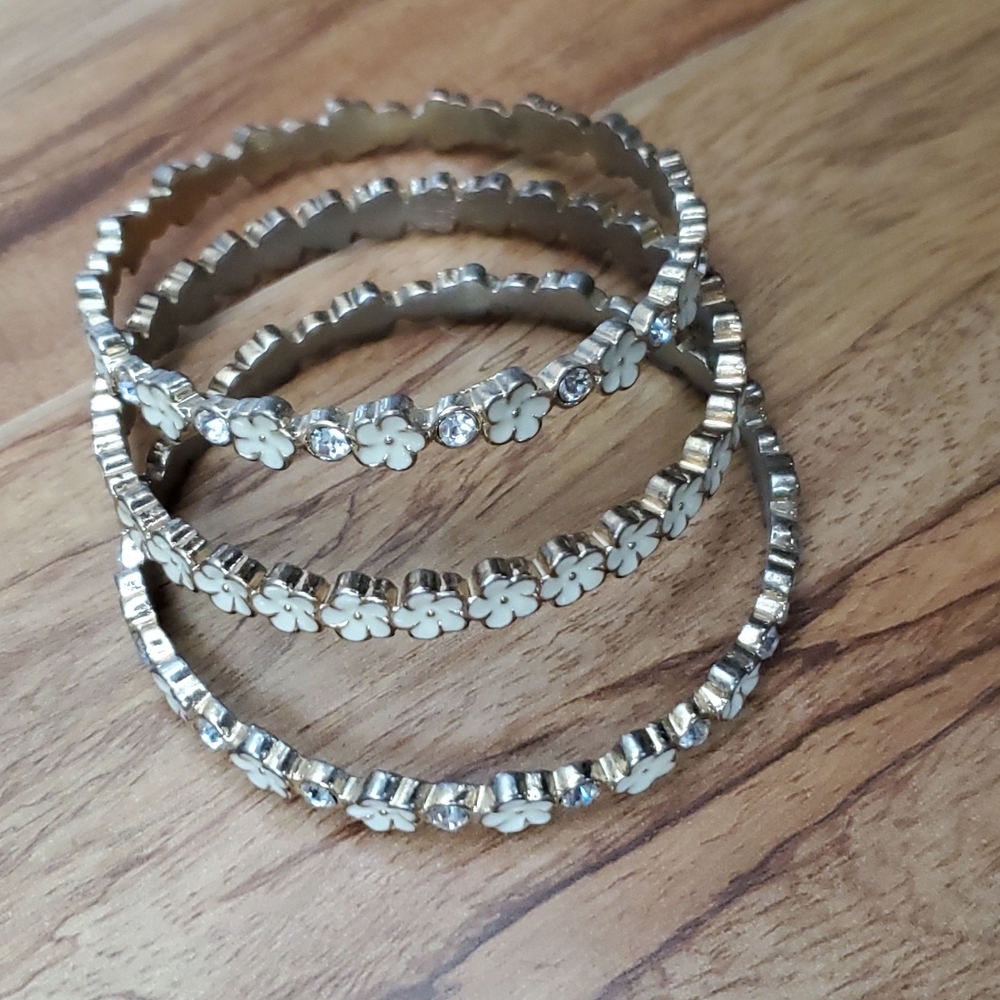 Flower bracelets